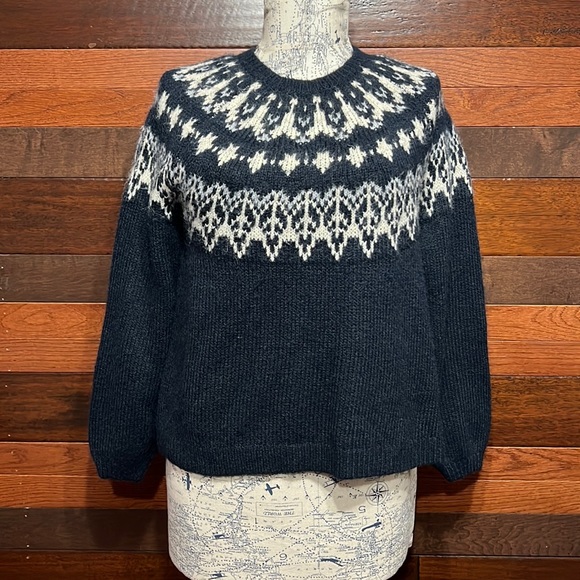 Old Navy Sweaters - Old Navy Oversized Cottony Chunky Crew Neck Long Sleeve Navy Blue Sweater